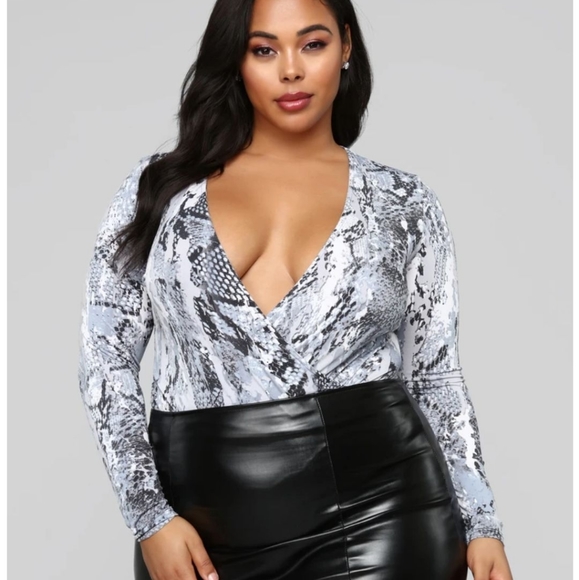 💥NWT- Grayish Snakeprint Longsleeve Bodysuit - Picture 3 of 14